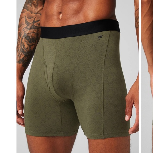 Fabletics Men’s 24-7 Boxer Briefs Utility Green Mini Chateau - Picture 1 of 5